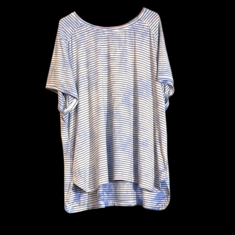 NWOT-Te Verde Blue and White Striped Short Sleeve Tee